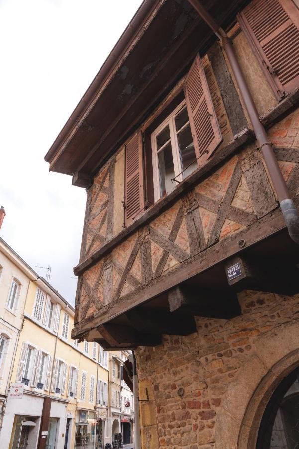 Renaissance Apartment